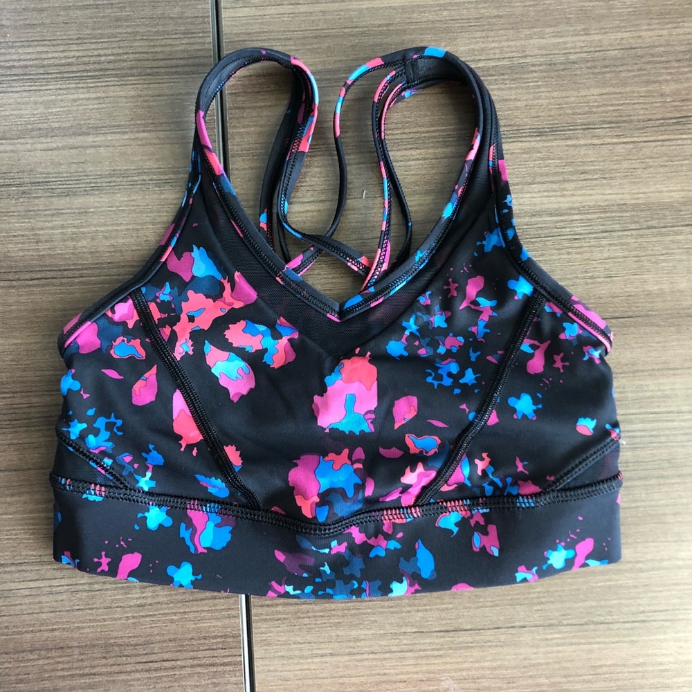 Lululemon sports bra